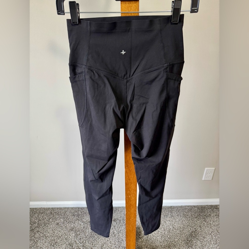 Halara UltraSculpt High Waisted Tummy Control 7/8 Leggings Black Size Small NWOT - Picture 11 of 12